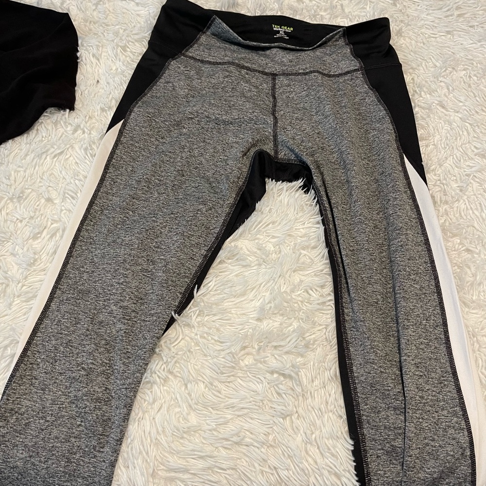 Tek Gear XL Workout Gear Athletic Leggings
